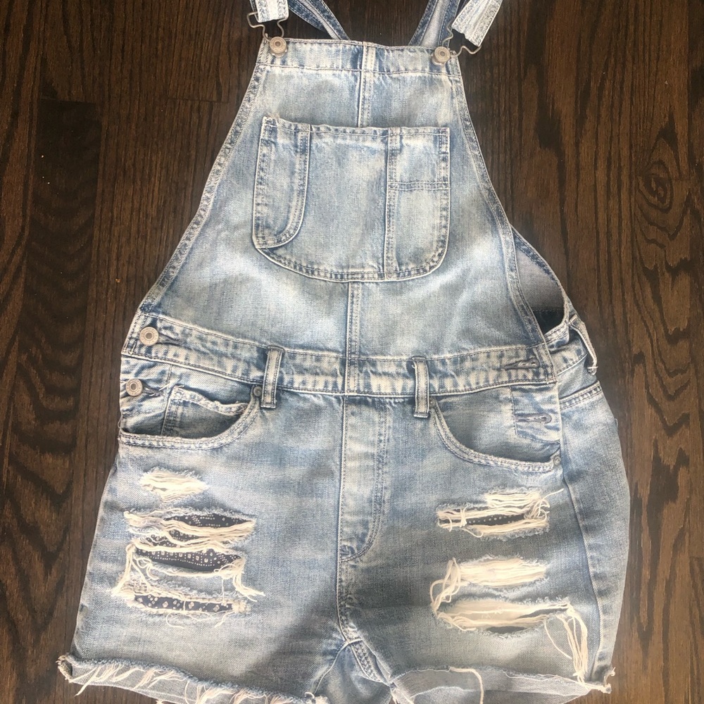 American eagle distressed boyfriend overalls size small